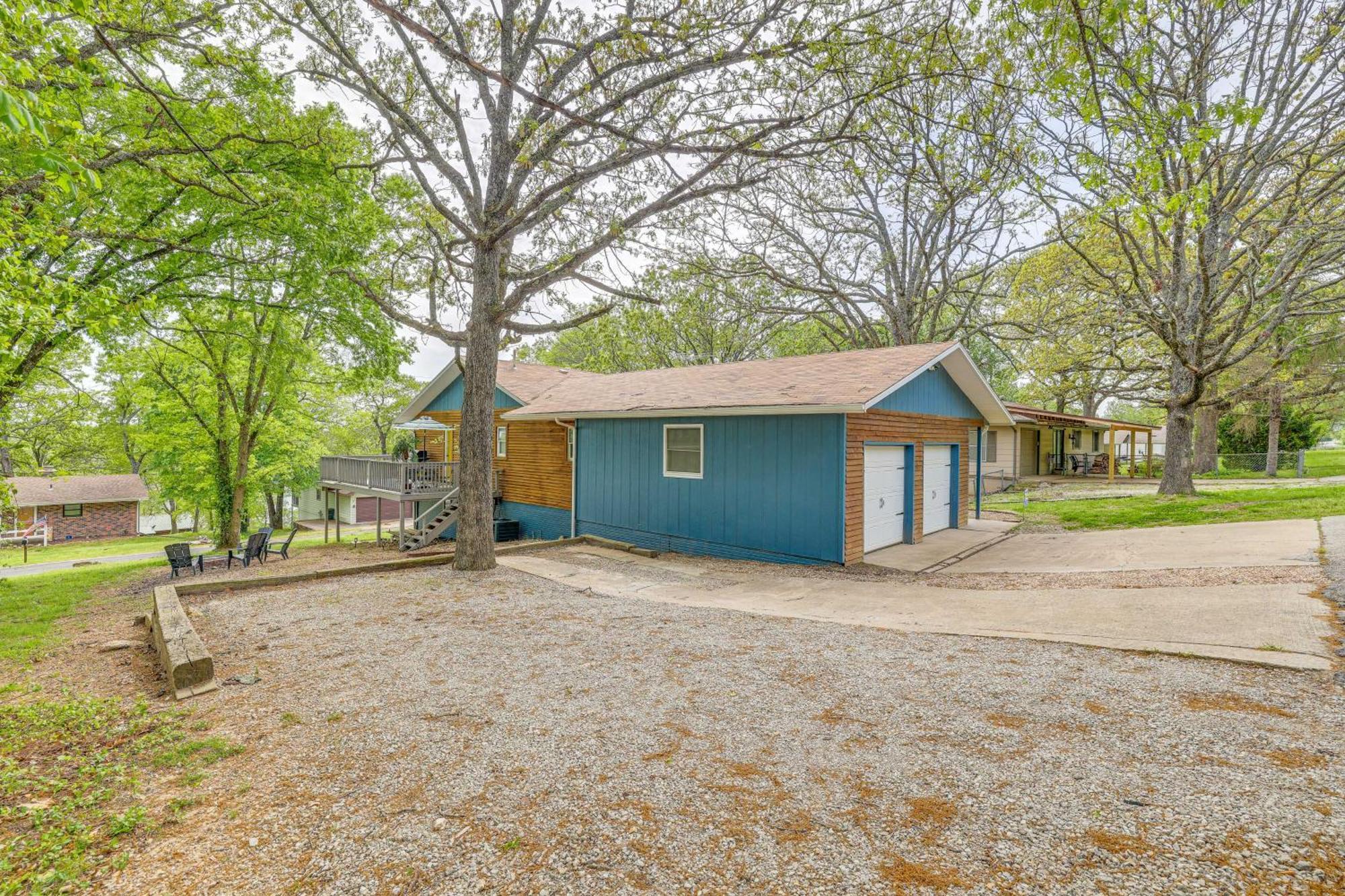 Shell Knob Home With Deck And Table Rock Lake View Bagian luar foto